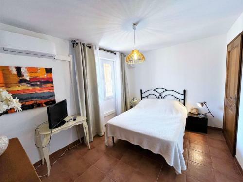 Serene Apartment In L'�le-rousse With Swimming Pool