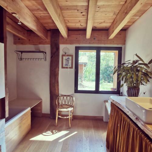Maison Bois Au Coeur de La Nature. 2ha de Terrain. Etangs