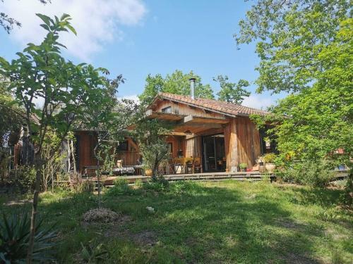 Maison Bois Au Coeur de La Nature. 2ha de Terrain. Etangs