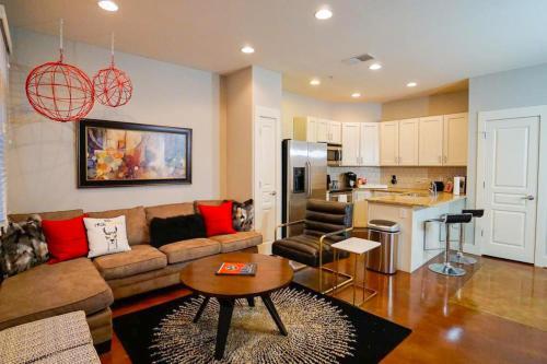 Phillips Place Condos I