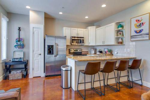Phillips Place Condos I