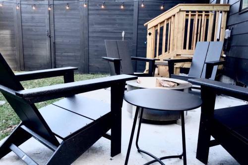 Nashvilla. A Luxe Escape + 3 Miles To Downtown.