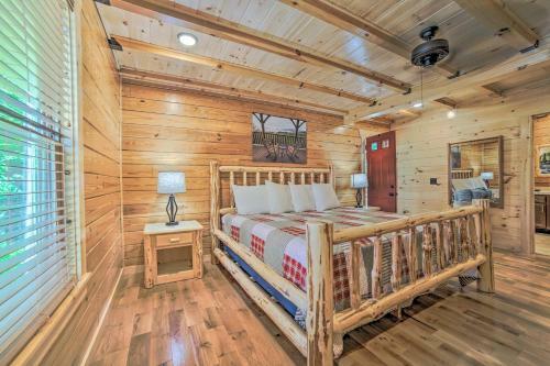 Rustic Chic Gatlinburg Getaway With Hot Tub!