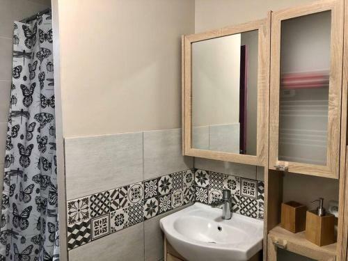 Apartamento Studio Calme - Centre Isle Sur La Sorgue (Animaux)