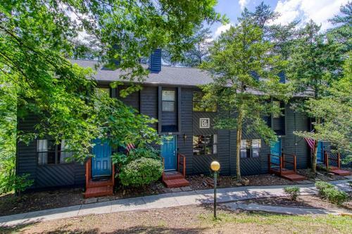 Pinecrest Townhomes-3 Units-6bed7 5bath-indoorpool