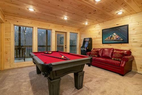 A Gathering Place - 3 Bedrooms, 3 Baths, Sleeps 8 Cabin