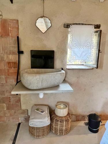 Camillette 2. Cabanon Charmant Face Au Luberon.