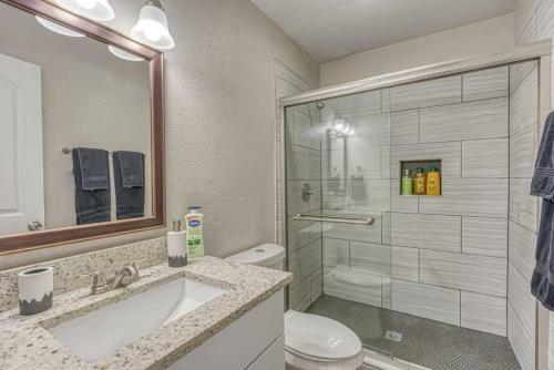Apartamento Arlington Duo Two Apts Sleeps 16 Walk To At&t