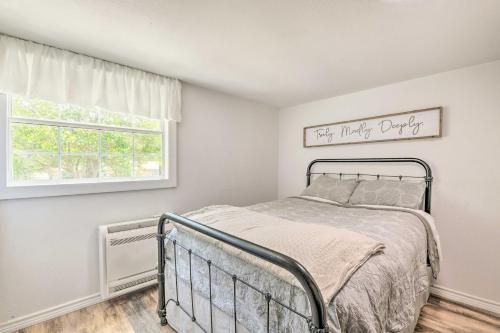 Cozy Granbury Retreat With Yard - Walk To Lake!
