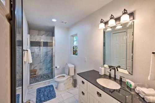 Family-friendly Fort Worth Home With Fire Pit!