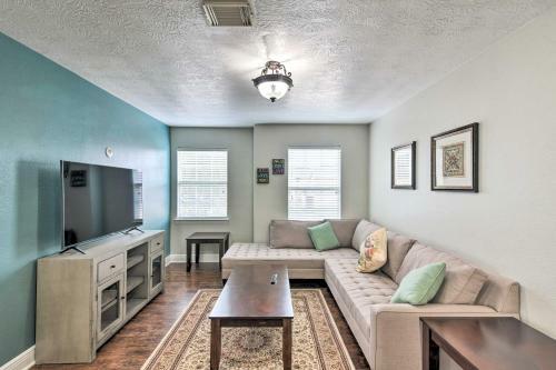 Convenient Katy Retreat - 27 Mi To Houston!