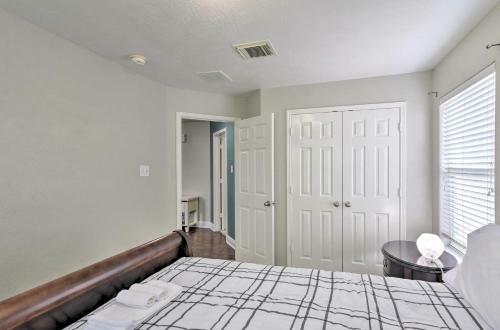 Convenient Katy Retreat - 27 Mi To Houston!