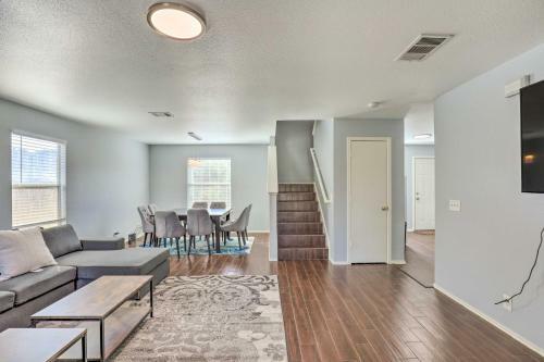 Spacious And Sunny Austin Home About 12 Mi To Dtwn!