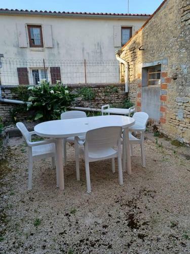G�te Meubl� Agr�able Et Calme Dans Marais Poitevin