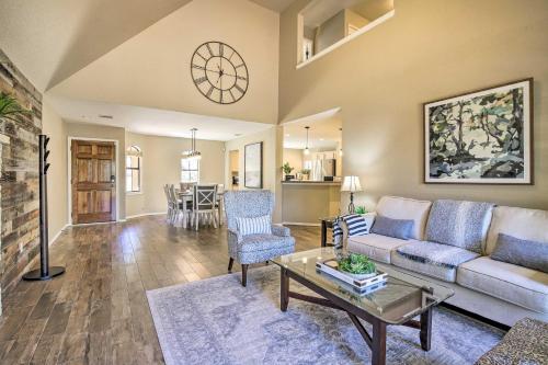 Updated Retreat With Game Room And Outdoor Oasis!