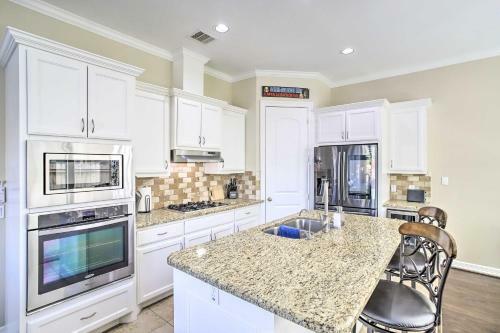 Spacious Houston Townhouse About 17 Mi To Dtwn!