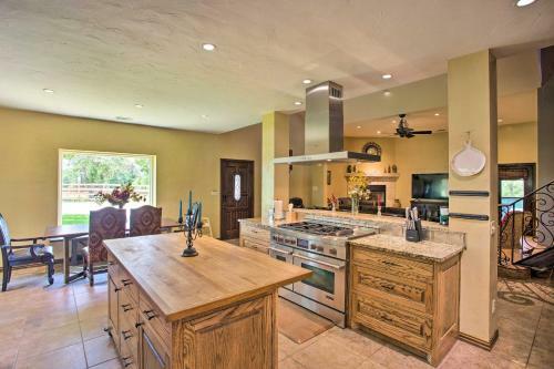 Unique Pilot Point Home With State Park Access!