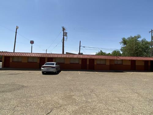 Motel Deluxe Inn