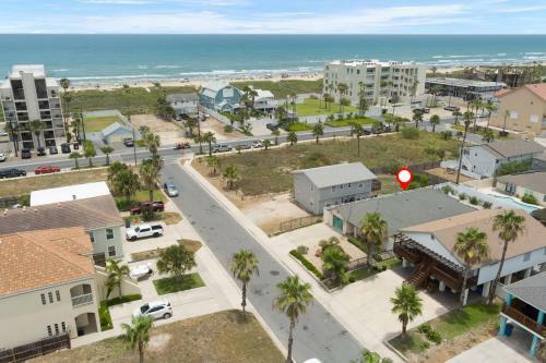 Beautiful Beach Home With Private Pool And Hot Tub