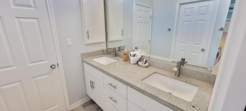 Chris Beach Pool Townhome Home