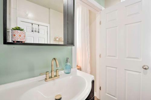 Apartamento Modern Slc Retreat With Yard Walk To Downtown!