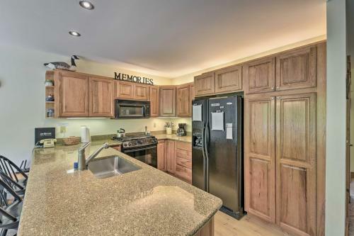Apartamento Ski In, Ski Out Escape Steps To Jay Trail!