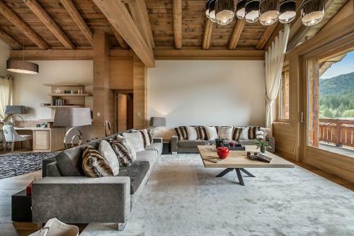 Chalet Rock And Stars