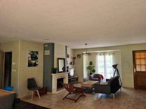 Villa L'atelier Des R�ves - Maison Avec Piscine