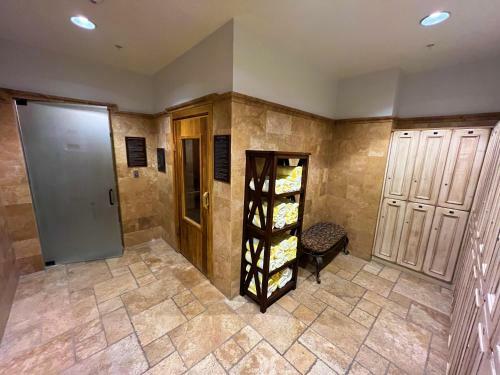 Hotel Canyons Corner Hideout