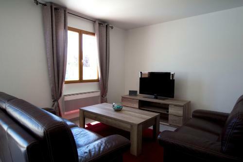 Villa Jolie Maison Avec Piscine � 10min D?aix Enprovence