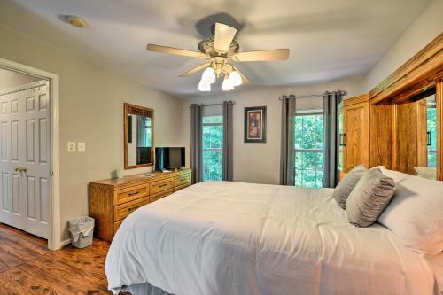 Bright Dumfries Home About 8 Mi To Potomac River!