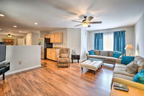 Bright Dumfries Home About 8 Mi To Potomac River!