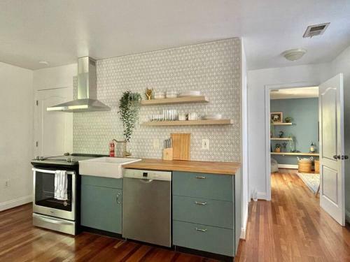 Brand New, Cozy, Modern, One-bedroom Apartment