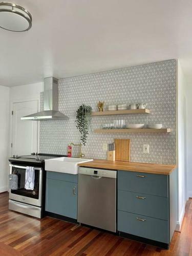 Brand New, Cozy, Modern, One-bedroom Apartment