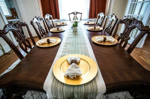 Charming 1932 Craftsman - The Bohannon House