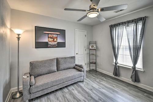 Norfolk Townhome Less Than 2 Mi To Ocean View Beach!