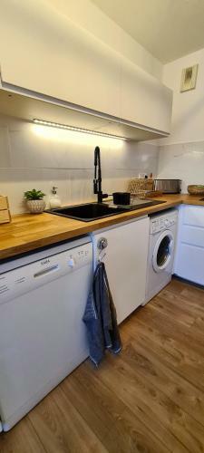 Apartamento Appartement Avec Terrasse, Parking Et Proche Tramway