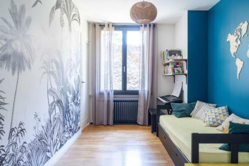 Charmante Maison De Plain-pied Et Son Jardin Fleuri
