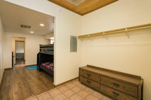 49617 Hwy 550 - Inn Full Listing
