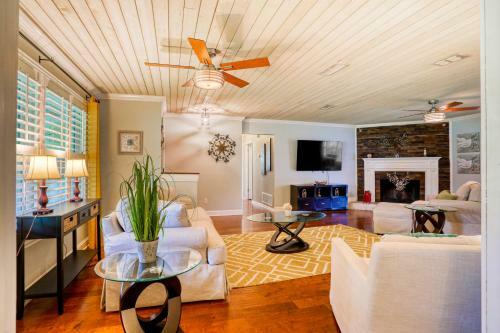 Resort Style Villa Near St Johns River Main House