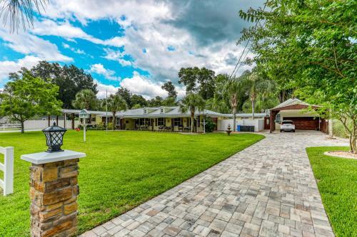 Resort Style Villa Near St Johns River Main House
