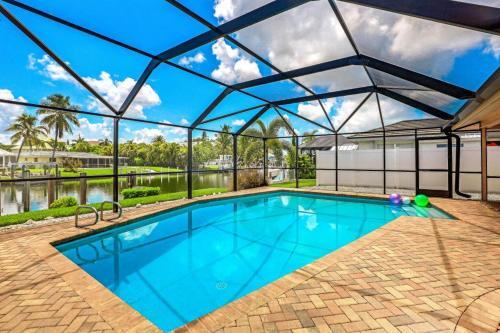 1143 Edington Place