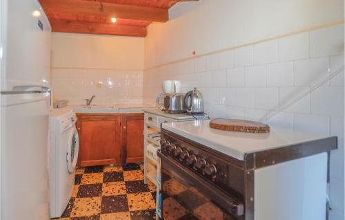 Awesome Home In Pietra Di Verde With 3 Bedrooms