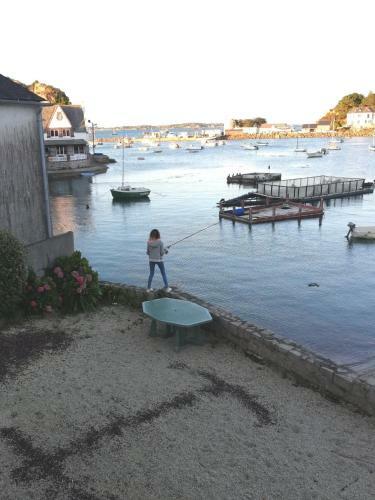 Loguivy Vue Mer Les Pieds Dans L Eau