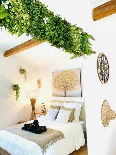 �l�gante Villa Dans Un �crin De Verdure