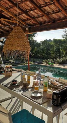 Villa de Charme Avec Piscine En Plein C?ur Du Var
