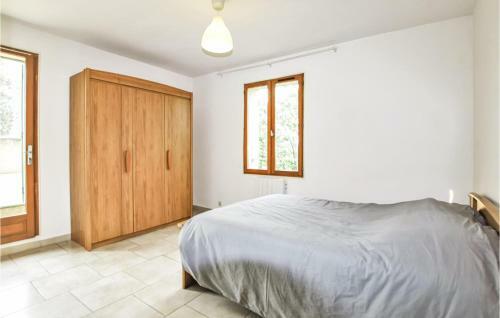 Beautiful Home In Robion With Wifi And 2 Bedrooms
