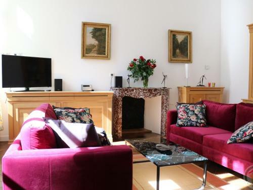 G�te Romeries, 3 Pi�ces, 5 Personnes - Fr-1-510-174