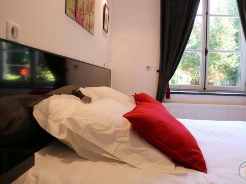 G�te Romeries, 3 Pi�ces, 5 Personnes - Fr-1-510-174