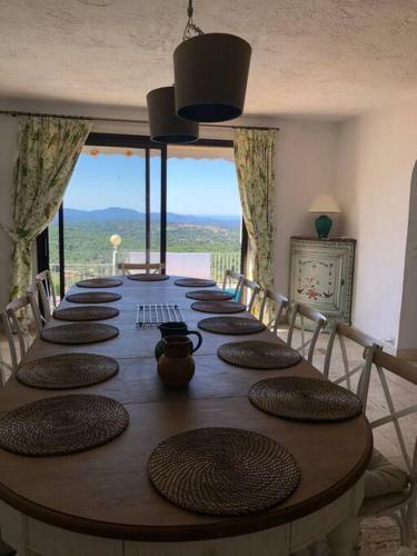 Spacious Luxury Villa With Stunning Views